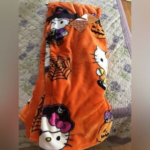 HELLO KITTY Halloween Set of 2 Throw Blankets Pirate Costume Candy Corn New